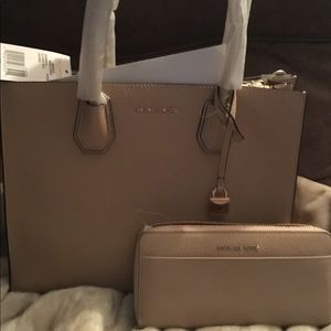 Michael Kors Tote and wallet